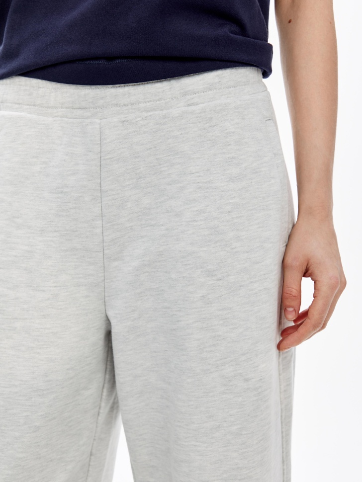 Товар с артикулом 4640611009809 вид сзади