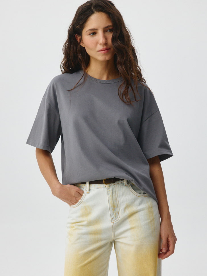 

Футболка MIRA OVERSIZE FIT