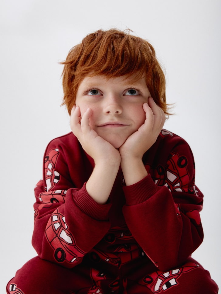 свитшот с новогодним принтом для мальчиков 4680798758473 в интернет магазине