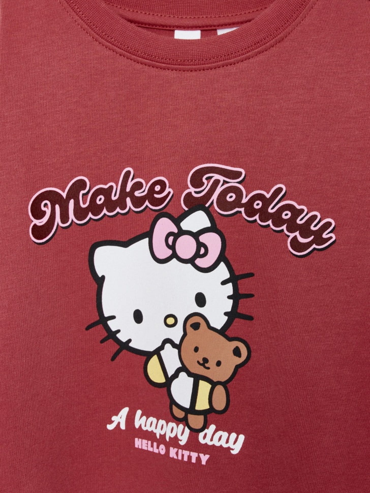 Футболка с принтом Hello Kitty для девочек. Фото №6