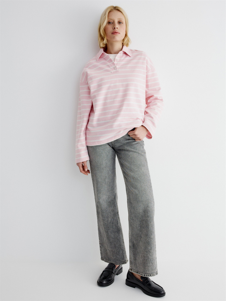 поло-лонгслив оверсайз из футера от бренда sela вид слева