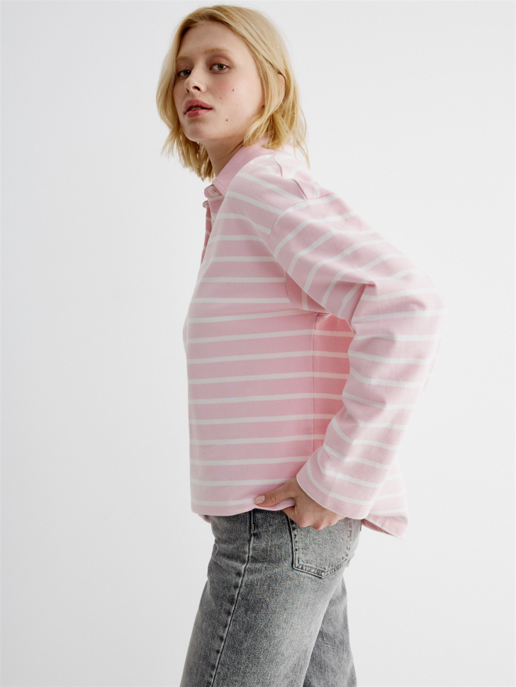 поло-лонгслив оверсайз из футера из россии вид сбоку