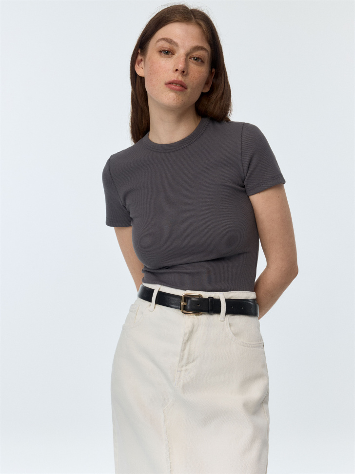 

Базовая футболка SLIM FIT