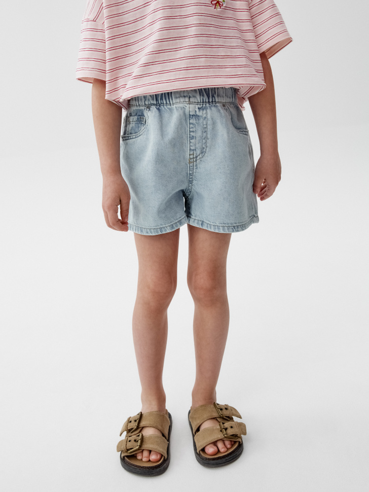 джинсовые шорты на резинке для девочек от бренда sela вид слева