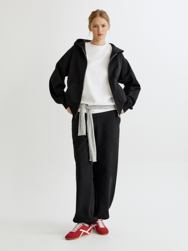 зип-худи из футера от бренда sela вид слева