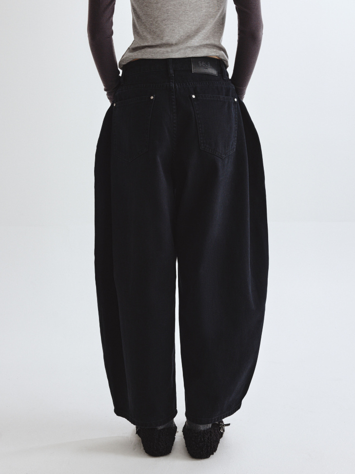 джинсы baggy из линейки  young из россии вид сбоку