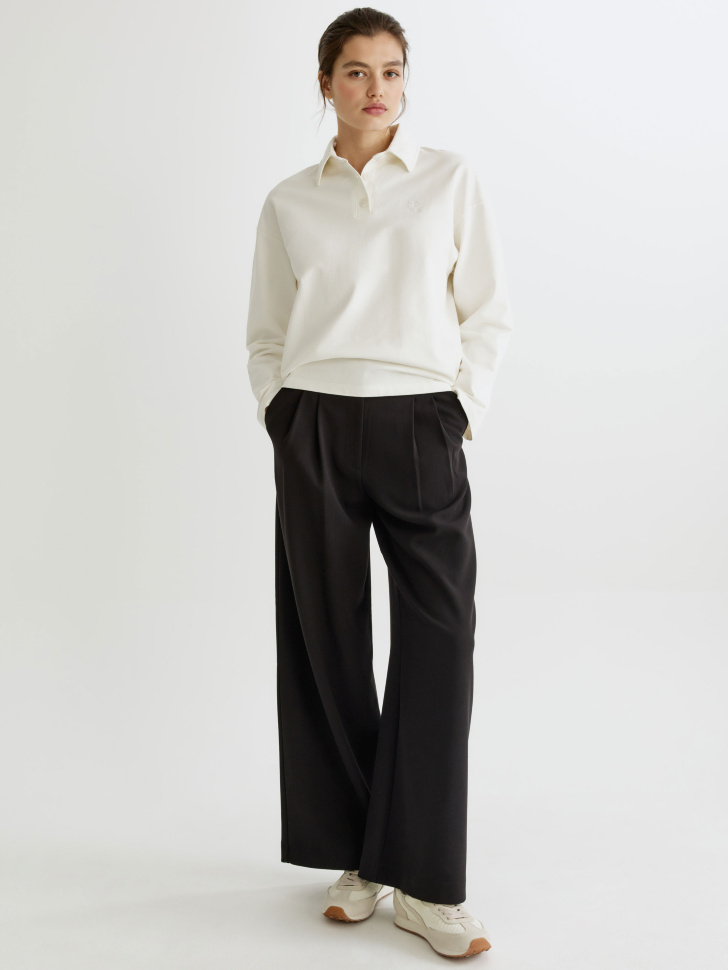 поло-лонгслив оверсайз из футера от бренда sela вид слева