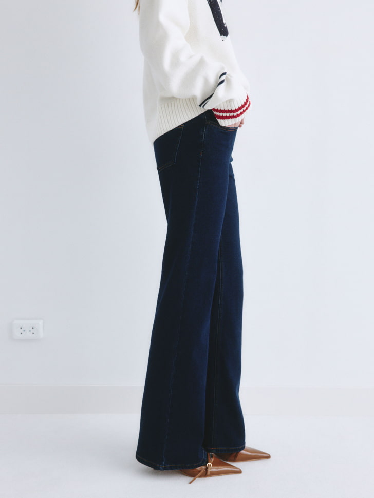 Джинсы Flared fit из линейки SELA Young. Фото №4