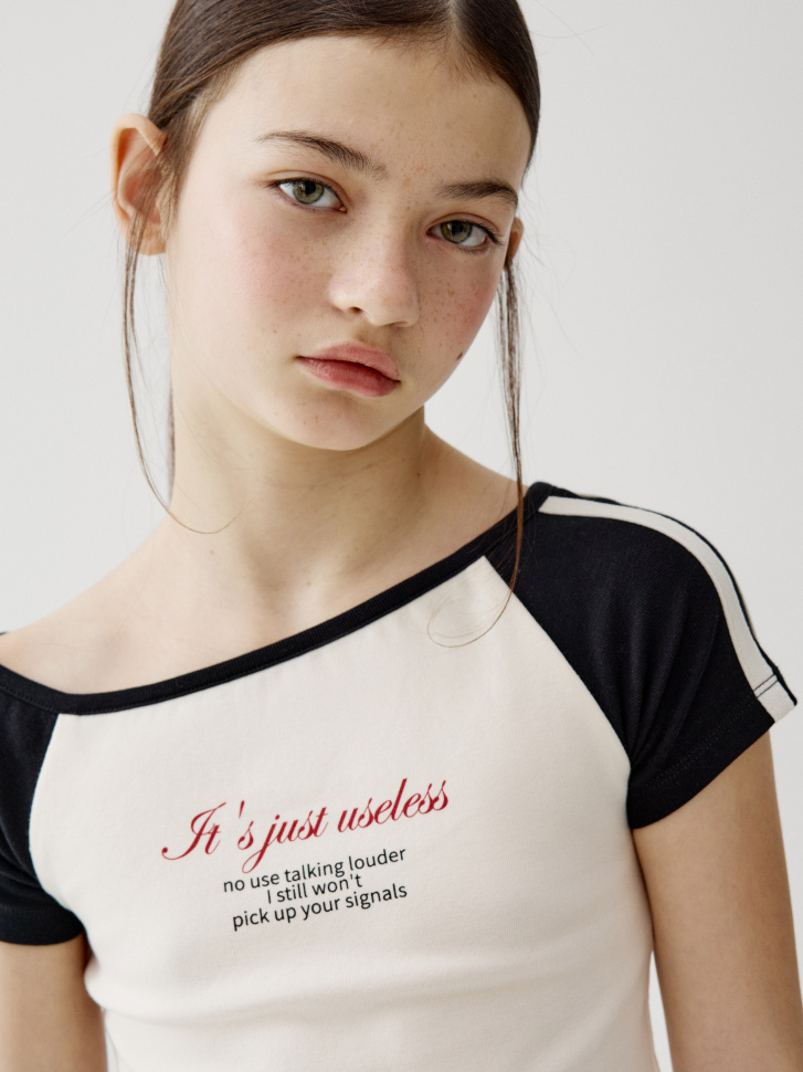 облегающая футболка с принтом для девочек от бренда sela вид слева