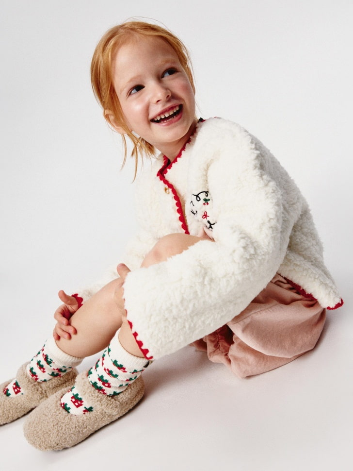 вязаные носки с узором для девочек 4680798684826 в интернет магазине