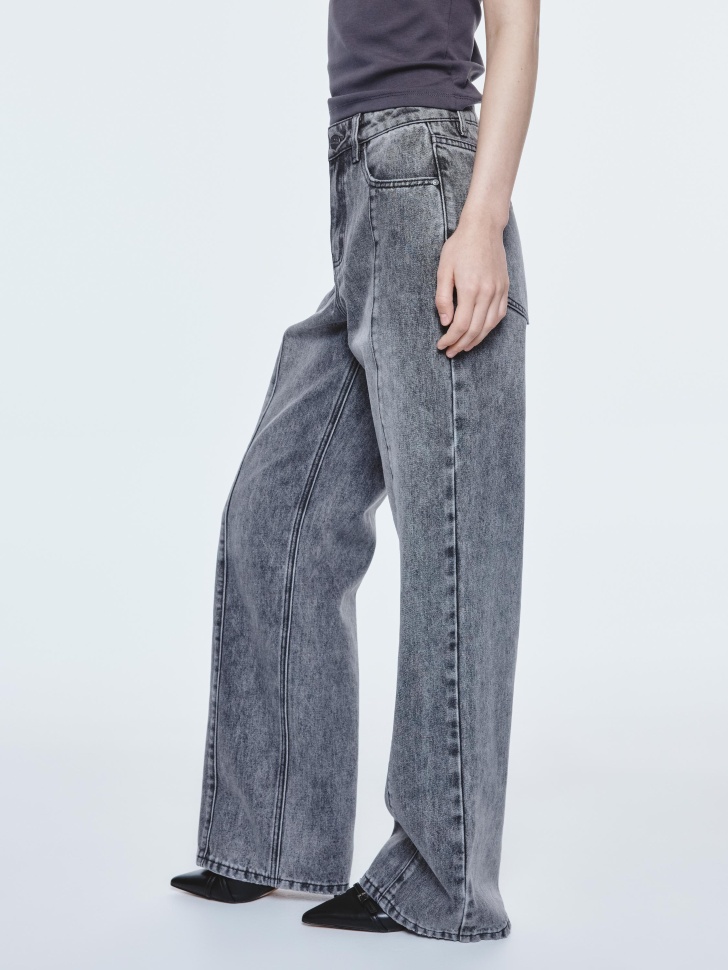 джинсы straight fit из линейки  young из россии вид сбоку