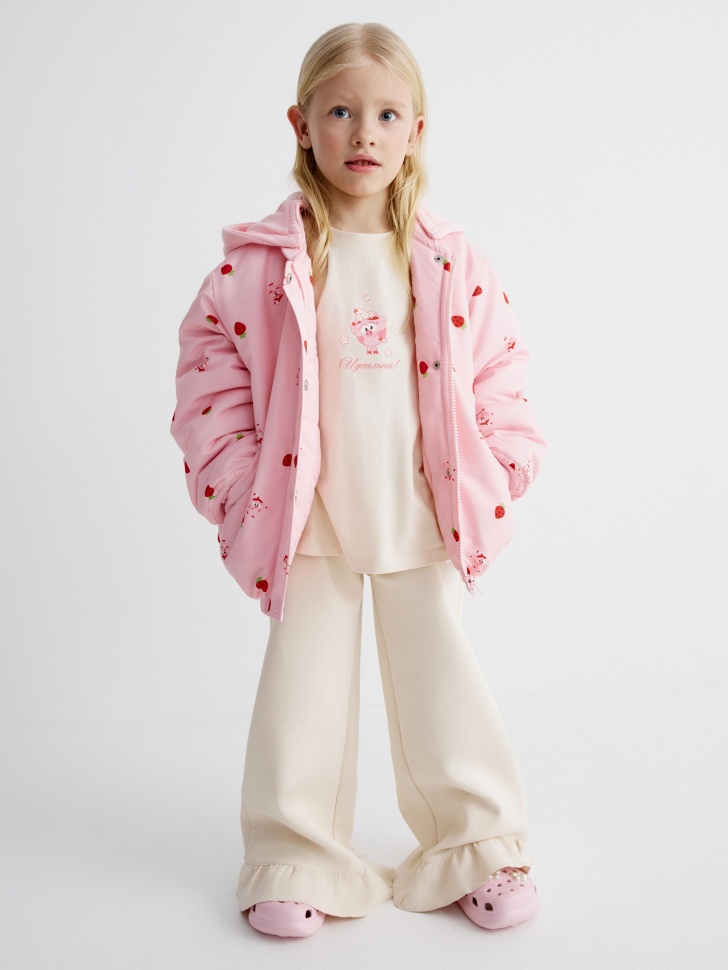 бомбер оверсайз для девочек с принтом  x смешарики от бренда sela вид слева