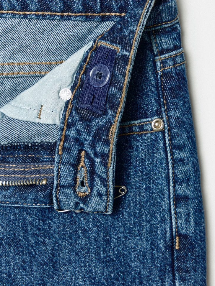 широкие джинсы с декором для девочек универсального стиля с лицевой стороны