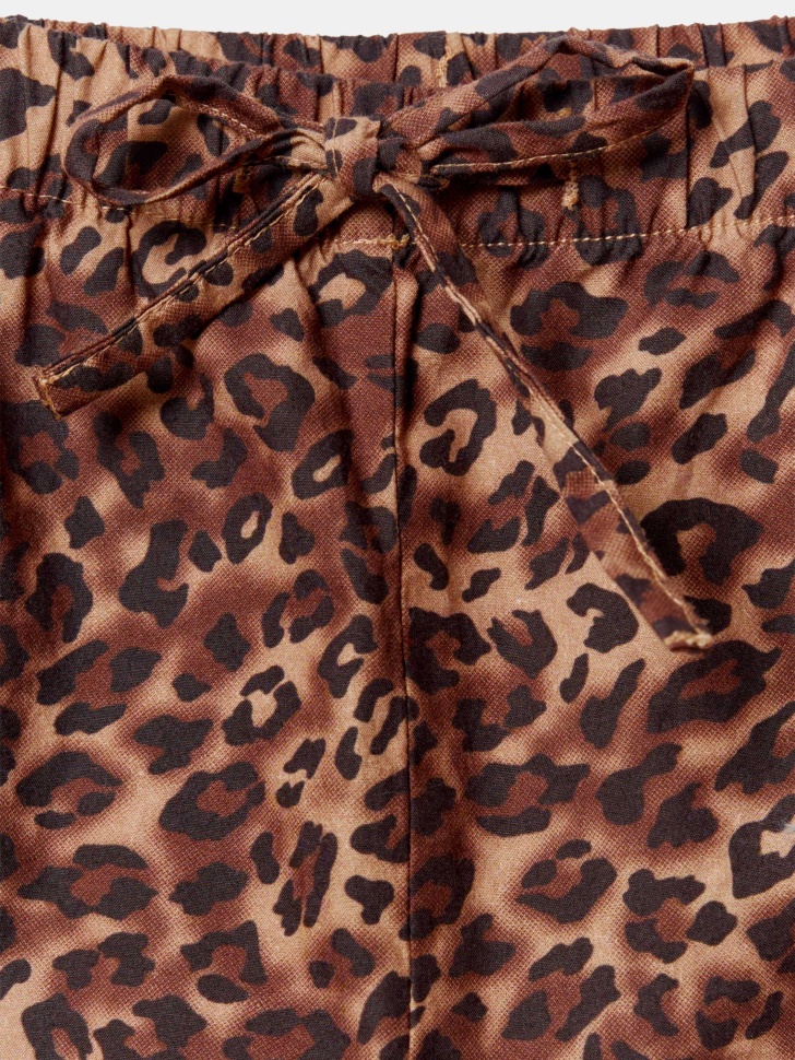 леопардовые шорты для девочек из россии вид сбоку