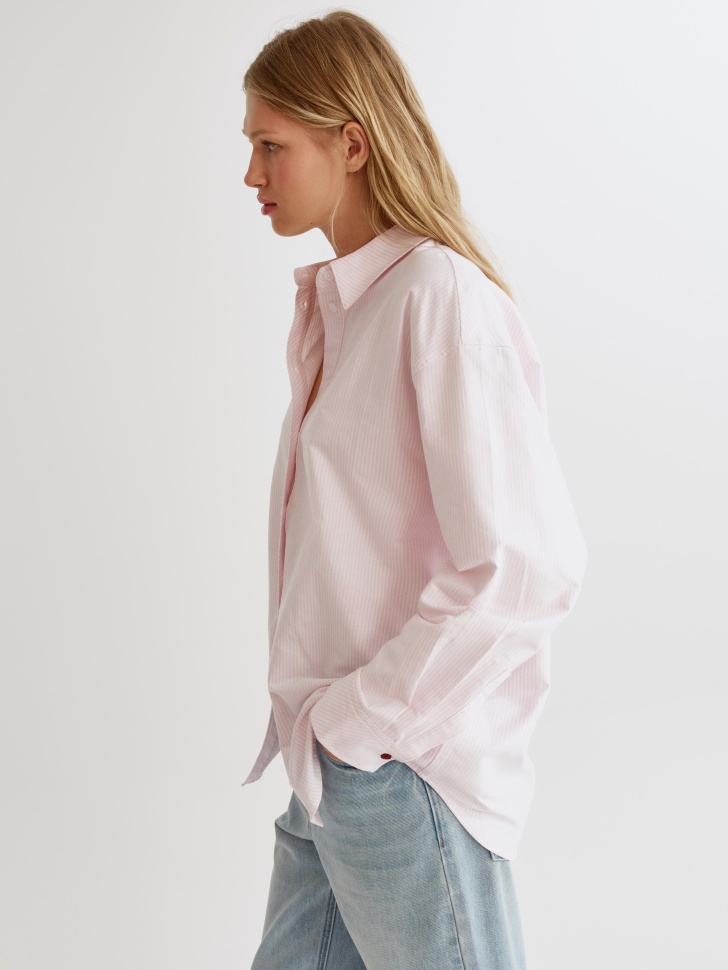 рубашка оверсайз в полоску с вышивкой из россии вид сбоку