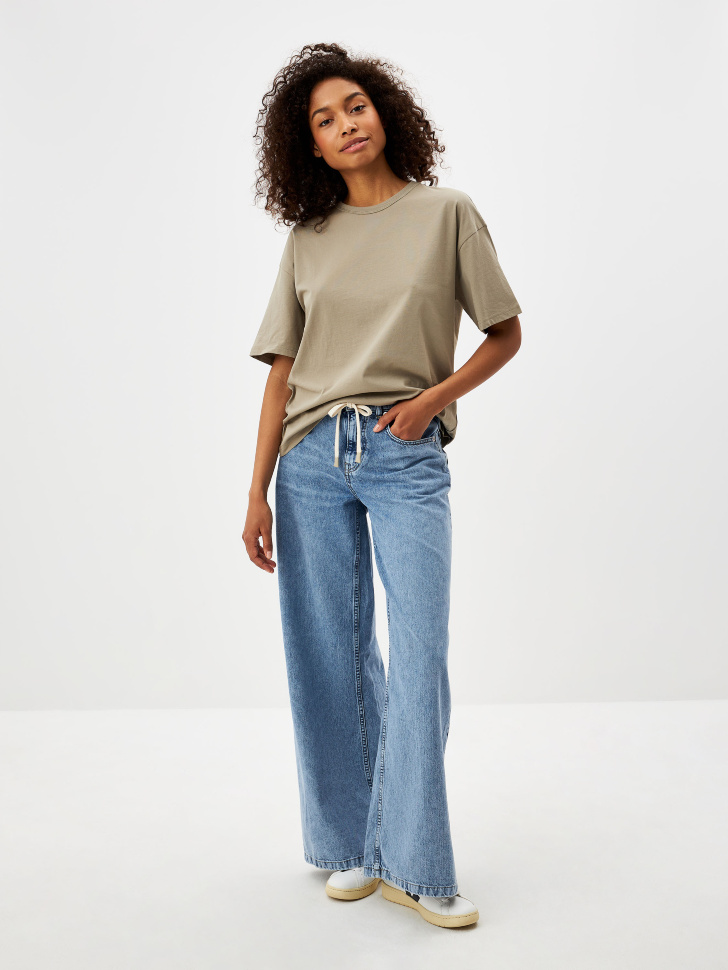 

Футболка MIRA OVERSIZE FIT