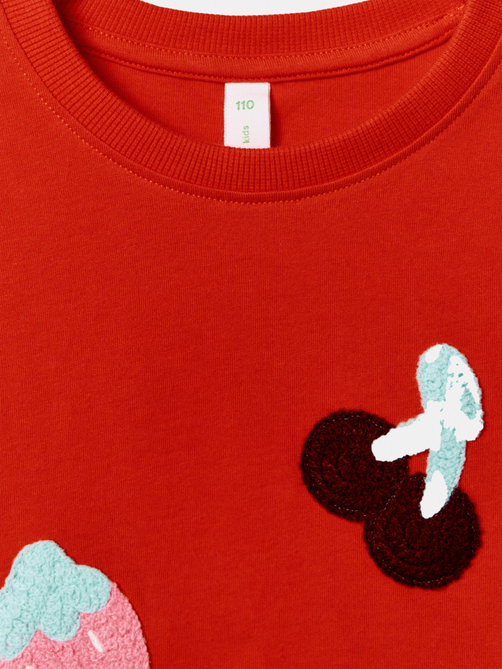 футболка оверсайз с принтом для девочек по цене 899 руб вид справа