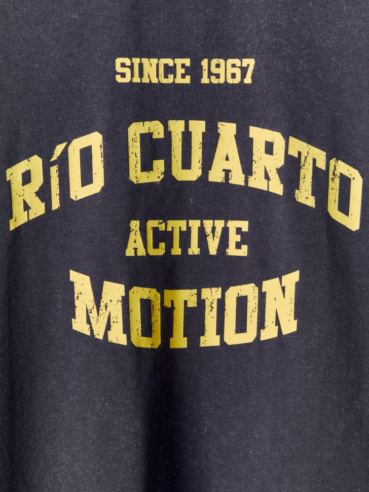 футболка оверсайз с принтом для девочек по цене 1499 руб вид справа