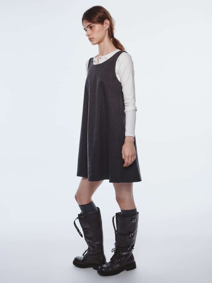 мини платье из линейки  young по цене 3899 руб вид справа