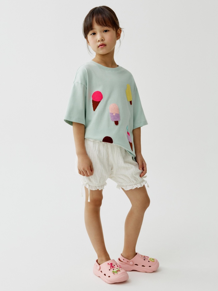 футболка оверсайз с принтом для девочек от бренда sela вид слева