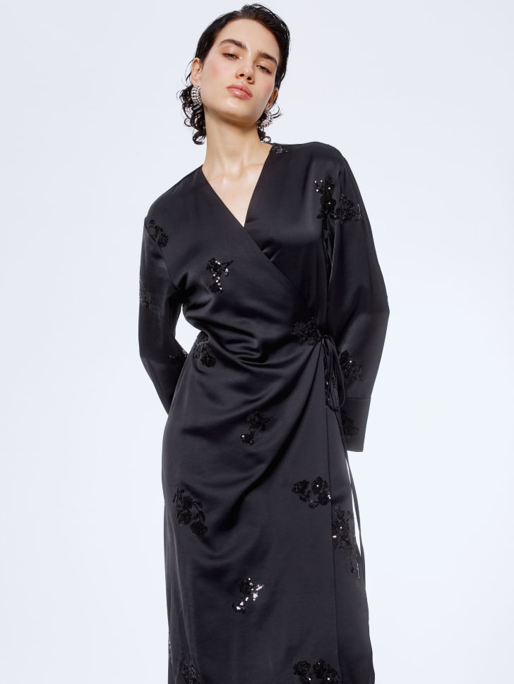 сатиновое платье миди с пайетками 4610517090874 по акции