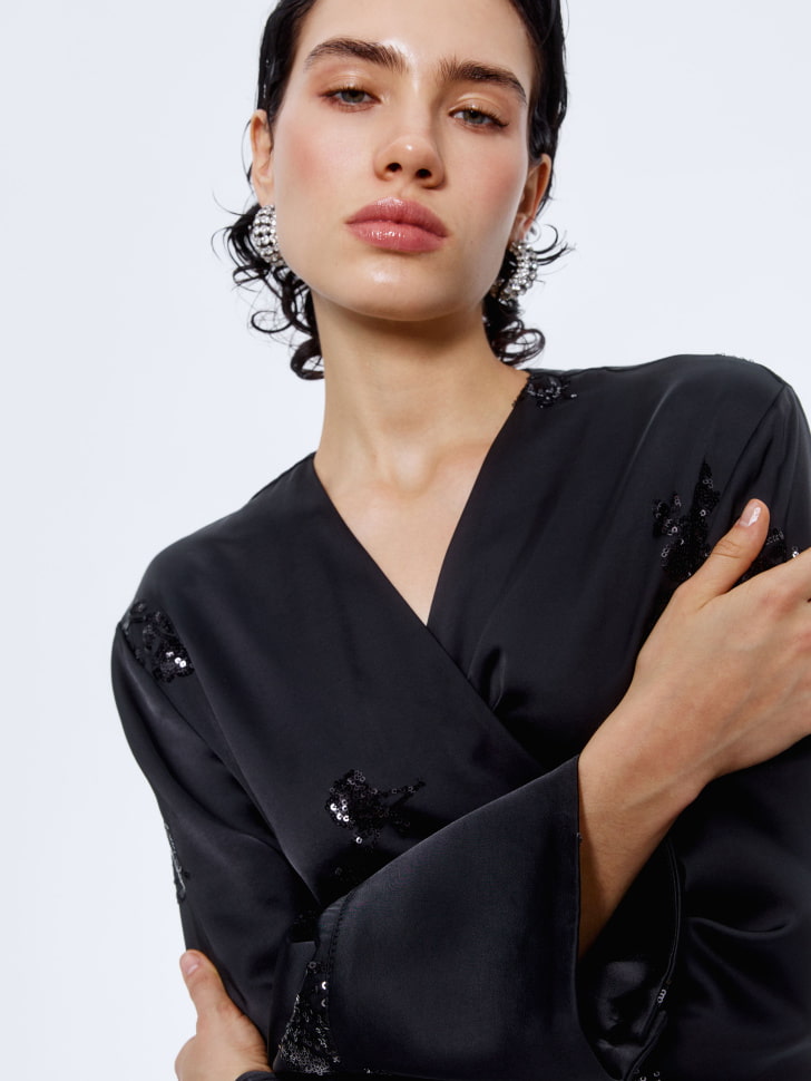 сатиновое платье миди с пайетками 4610517090874 по низкой цене