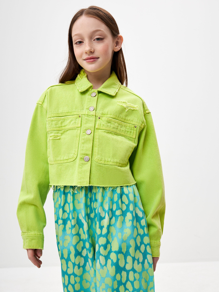 Джинсовая куртка с потертостями для девочек - фото 1