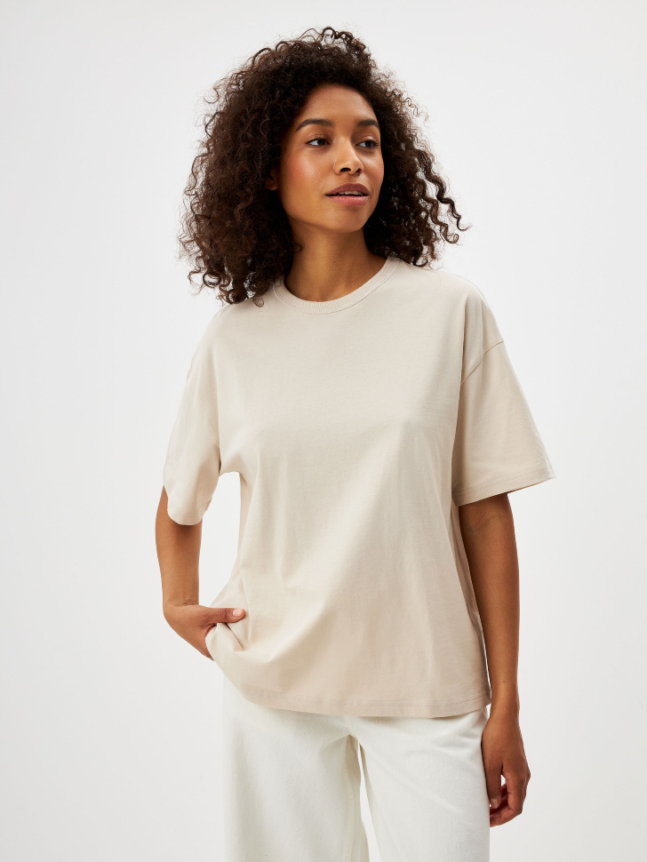 

Футболка MIRA OVERSIZE FIT
