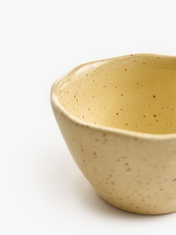 чайная пара из фарфора по цене 1999 руб вид справа