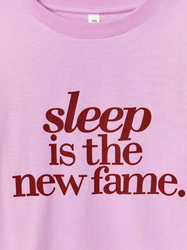 футболка оверсайз с принтом для девочек из россии вид сбоку