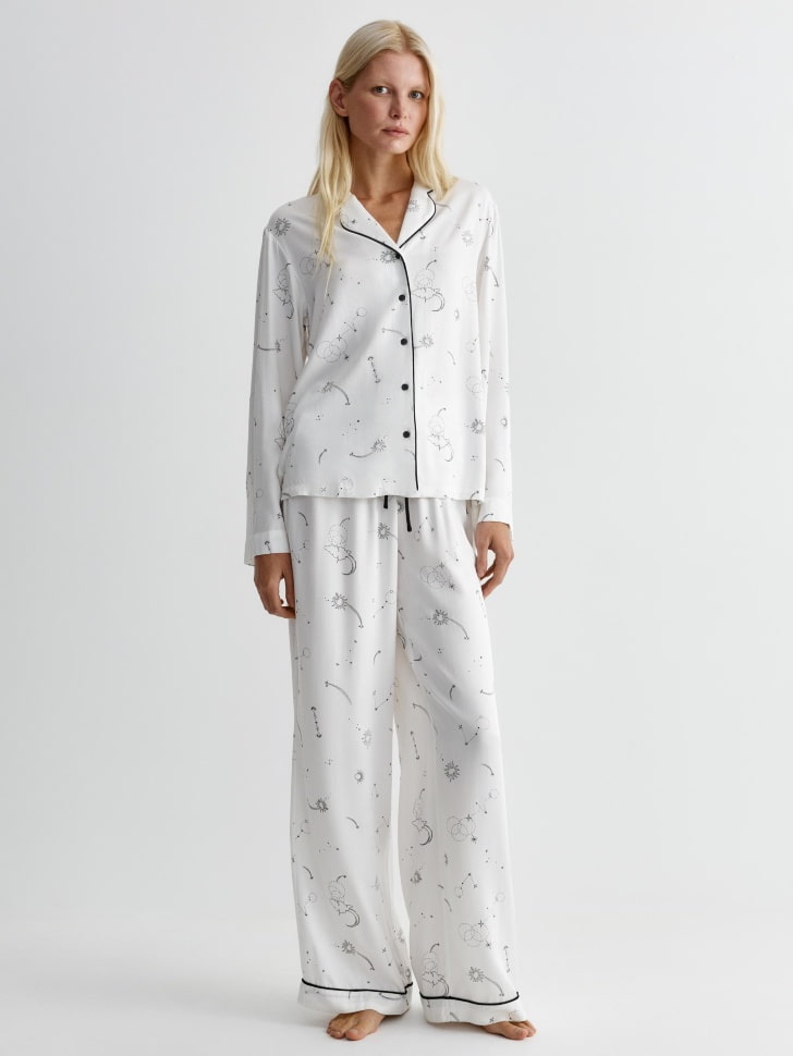 пижамная рубашка с принтом из саржевой вискозы по цене 1799 руб вид справа