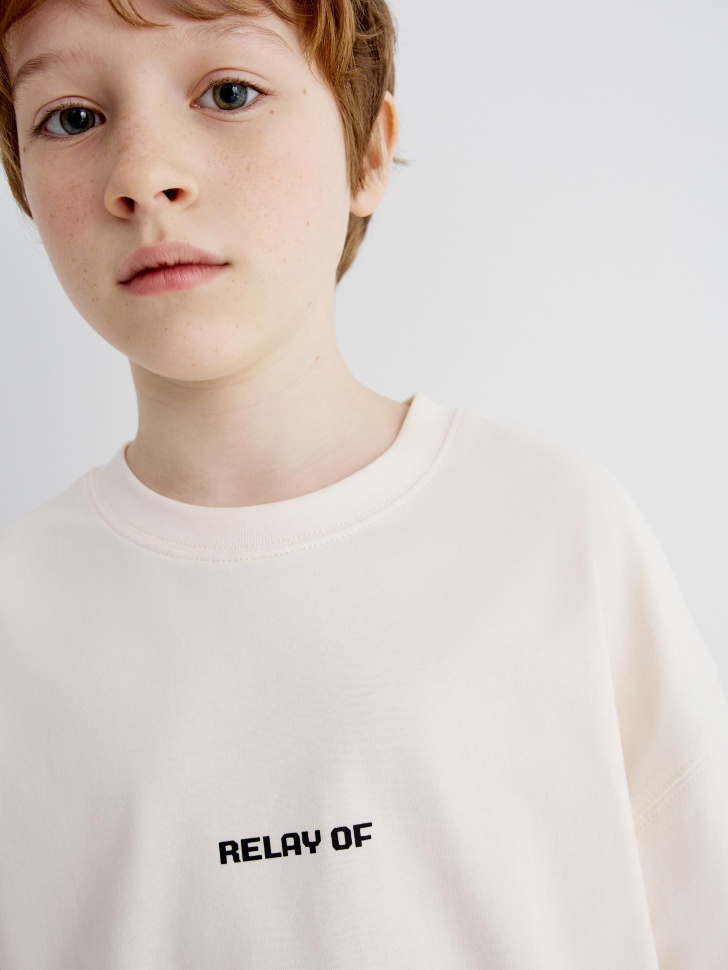 лонгслив оверсайз с новогодним принтом для мальчиков по цене 499 руб вид справа