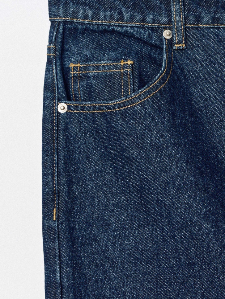 джинсы бойфренды со средней посадкой универсального стиля с лицевой стороны