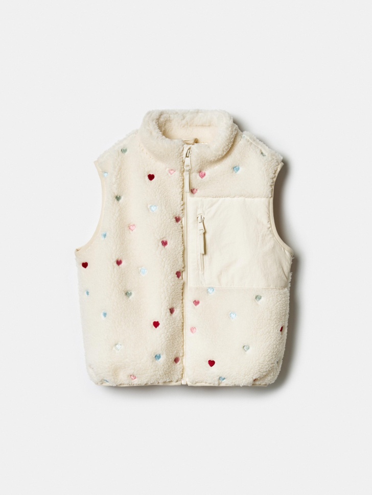 жилет из искусственного меха с вышивкой для девочек по цене 2499 руб вид справа