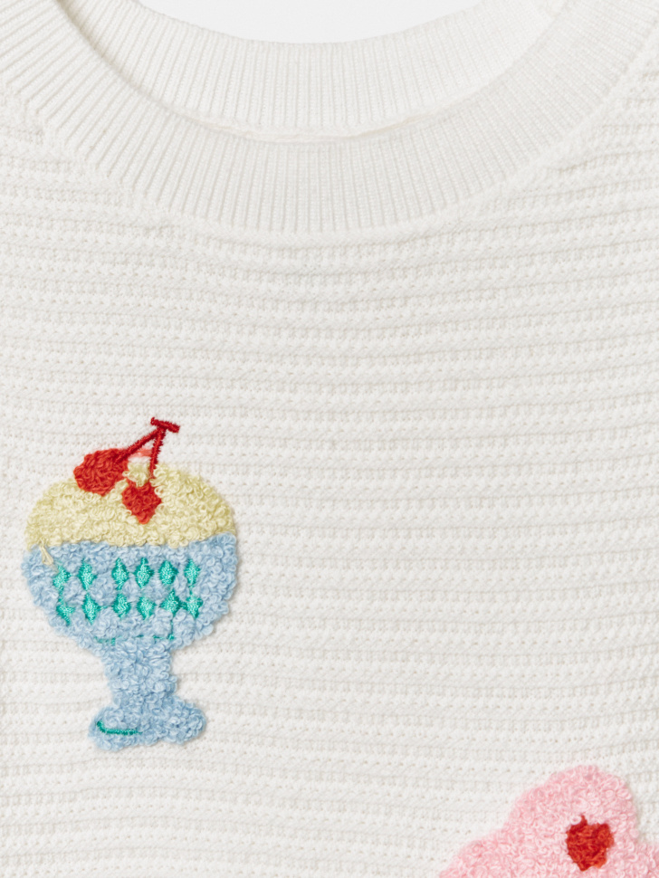 вязаное платье с вышивкой для девочек по цене 2299 руб вид справа