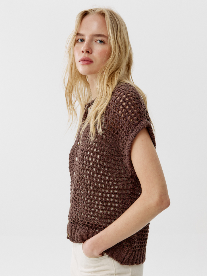 кардиган с коротким рукавом фактурной вязки из россии вид сбоку