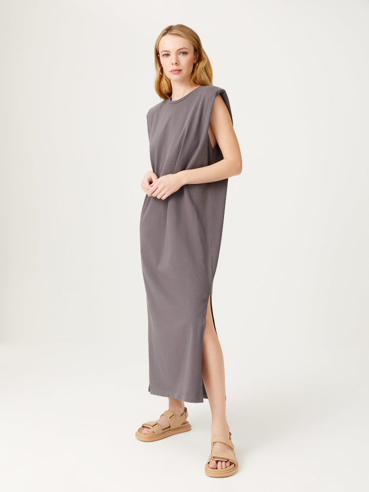 фото Длинное платье-футболка с подплечниками (серый, xs) sela