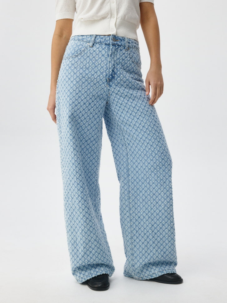  Джинсы Wide Leg с перфорацией