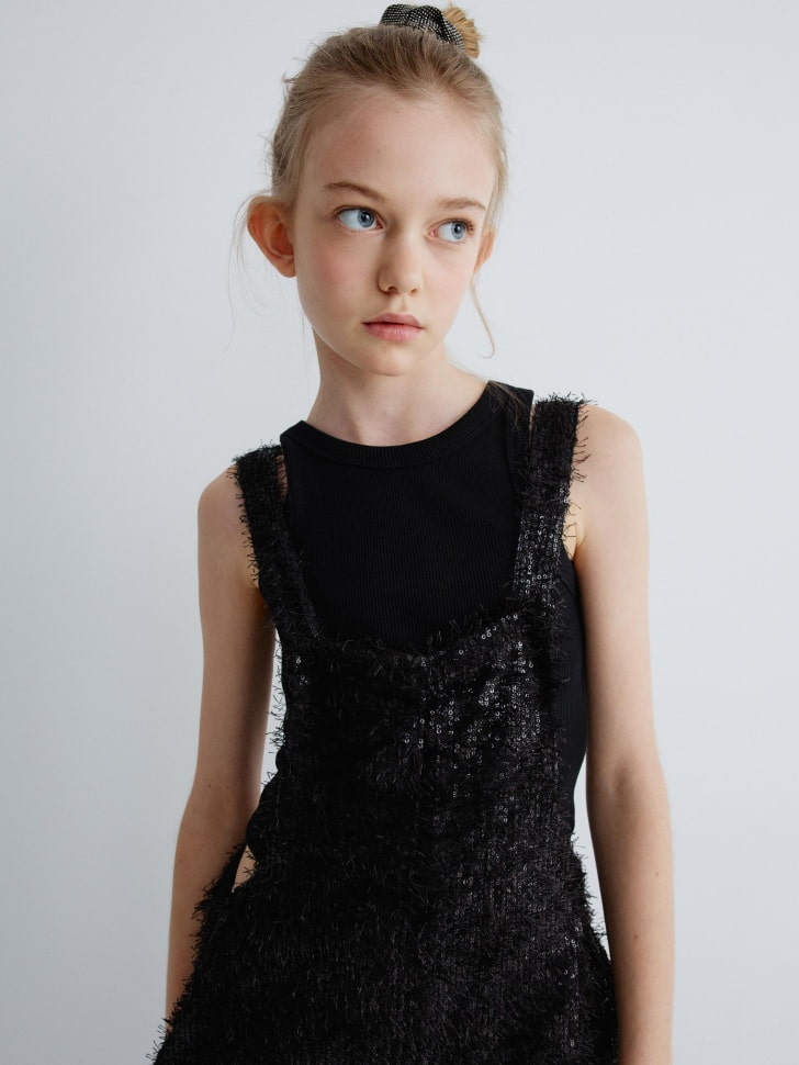 пушистый комбинезон с пайетками для девочек из вискозы спереди