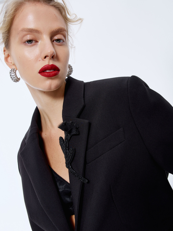 однобортный жакет оверсайз с брошью 4610517133922 в интернет магазине