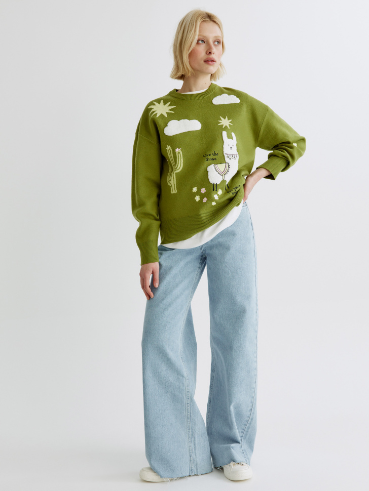 вязаный джемпер с жаккардовым декором и вышивкой от бренда sela вид слева