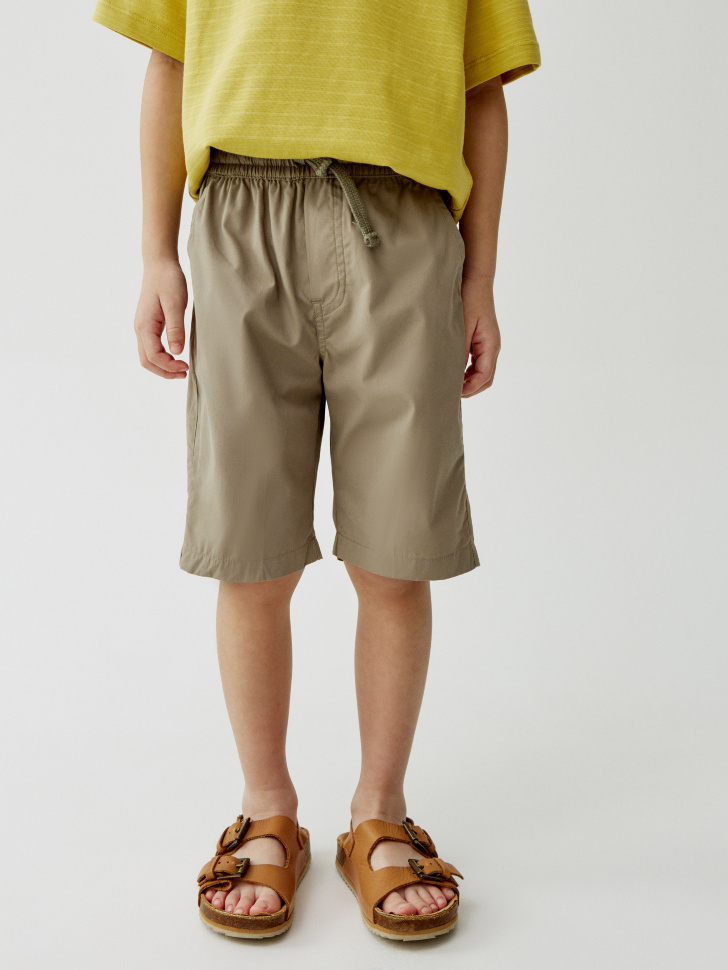 хлопковые шорты для мальчиков от бренда sela вид слева