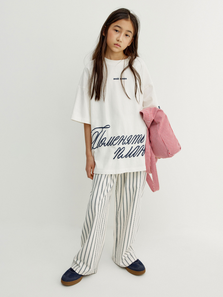 футболка оверсайз для девочек с принтом  x яндекс путешествия от бренда sela вид слева