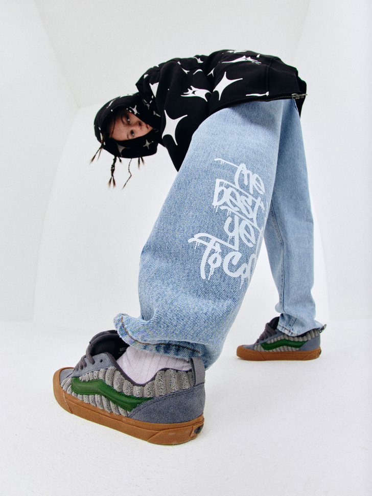 

Рваные джинсы Loose Fit с принтом для мальчиков