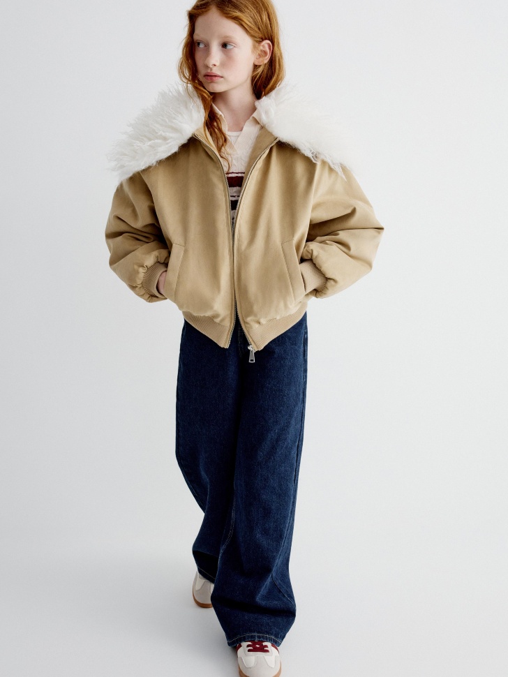 бомбер из искусственной замши для девочек от бренда sela вид слева