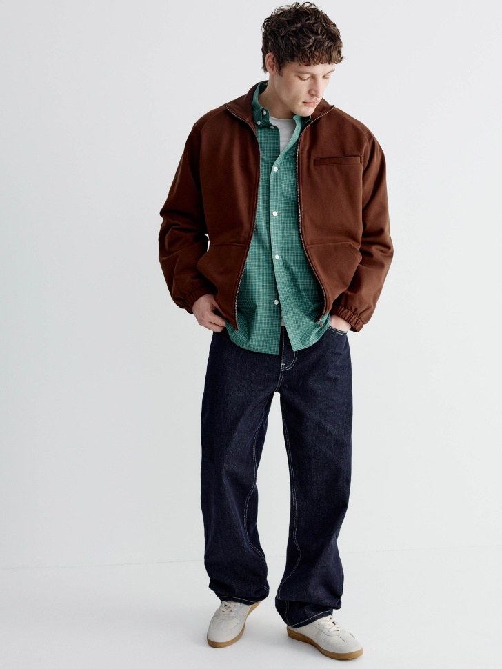 толстовка оверсайз на молнии от бренда sela вид слева