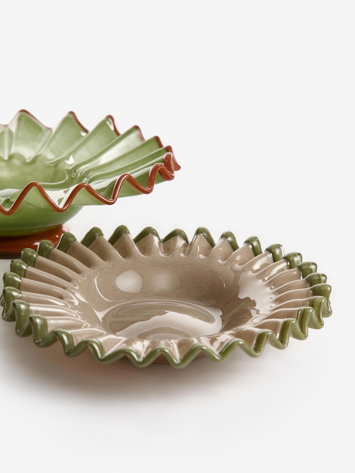 декоративное блюдо от бренда sela вид слева