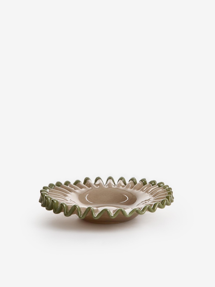 декоративное блюдо из россии вид сбоку