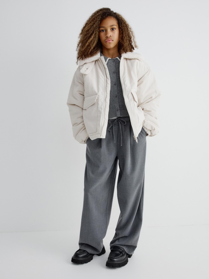 куртка с меховым воротником для девочек от бренда sela вид слева