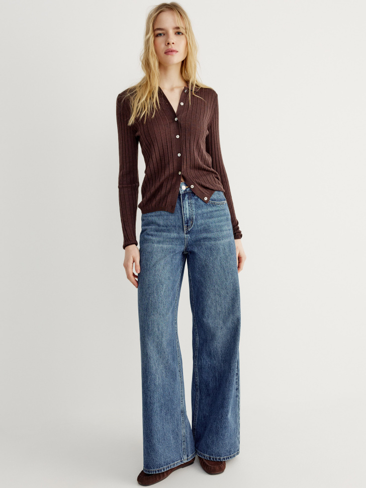 вязаный кардиган из 100% шерсти от бренда sela вид слева